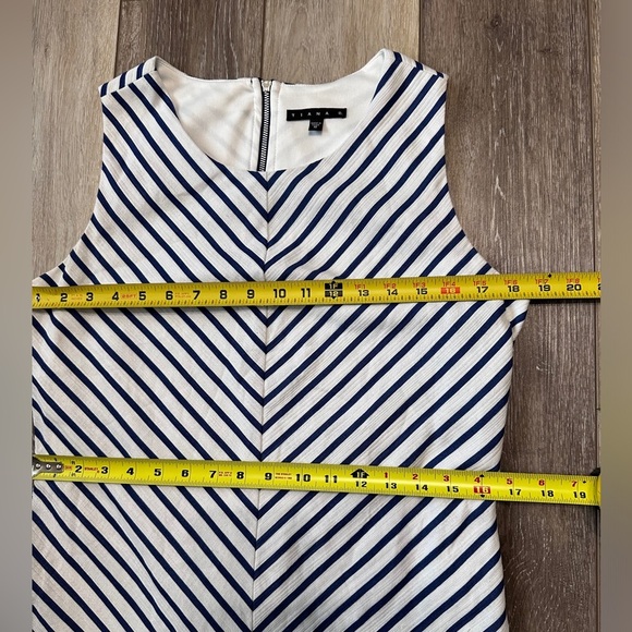 🛍️ Tiana B. 100% Cotton dress with lining Size 10 - Picture 6 of 9